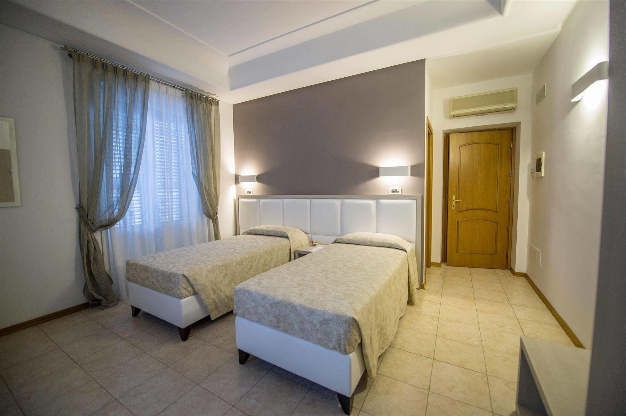 Artemisia Palace Hotel Palermo Esterno foto